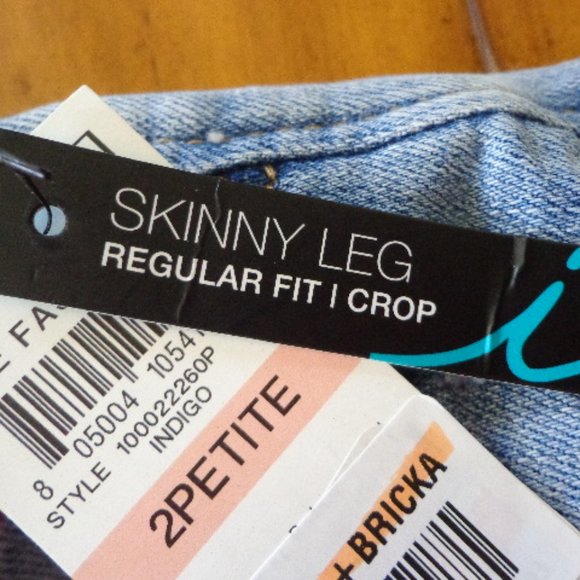 NWT inc Denim SKINNY LEG Crop Blue Jeans Roses - Picture 14 of 16
